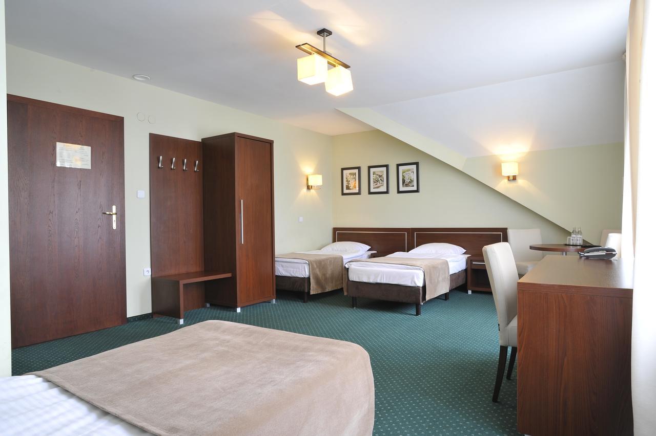Hotel Lotos Woskrzenice Duze Cameră foto